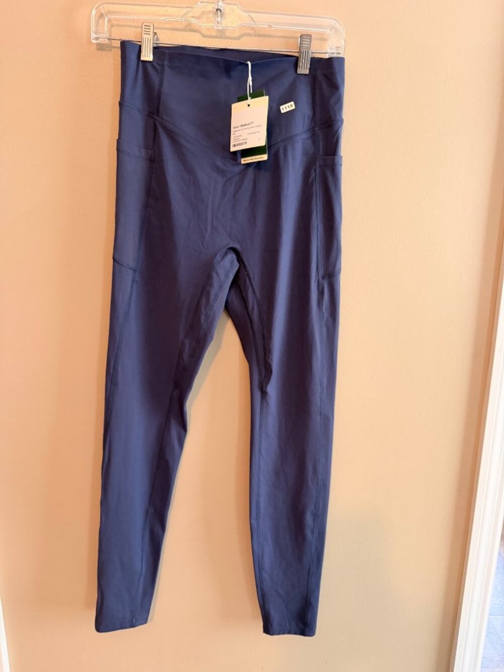 Halara sz M Everyday Workout High-Waisted Navy Leggings With Side Pockets - Wome - Picture 4 of 9